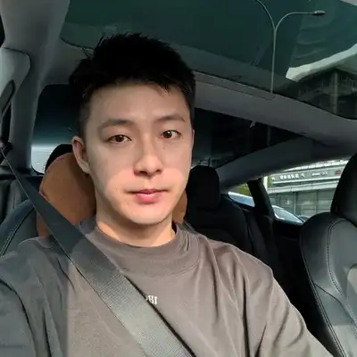 阎志